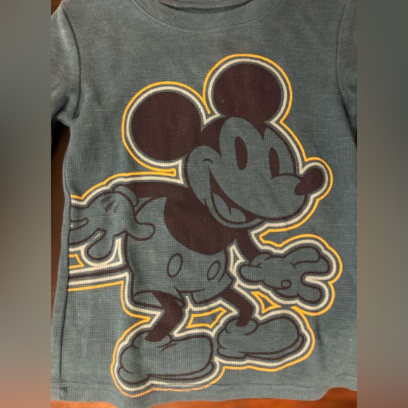 4T Boys Lot of 6 with Long Sleeve Graphic T-Shirts, hat, and jacket. - Picture 4 of 8